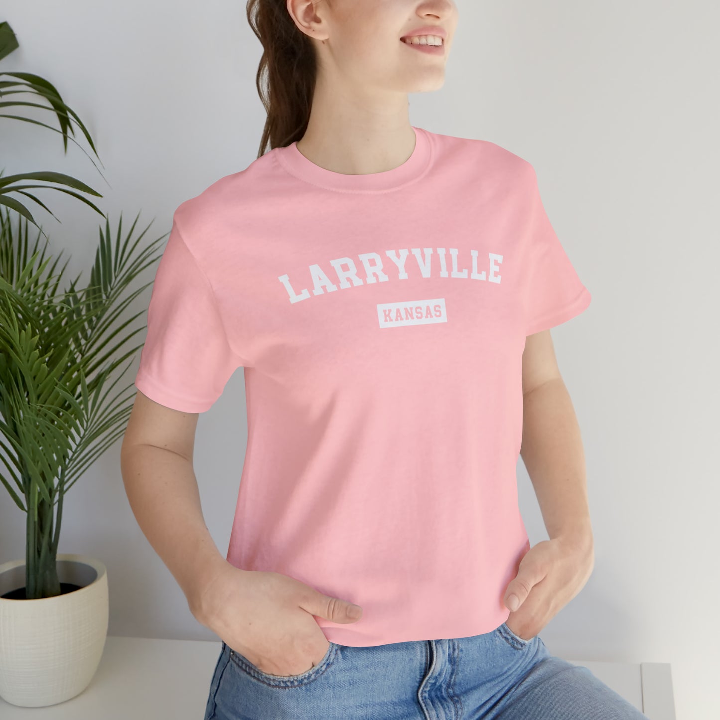 Larryville Kansas Unisex Short Sleeve Tee